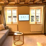 Apt. Stone-lodge Apartman *