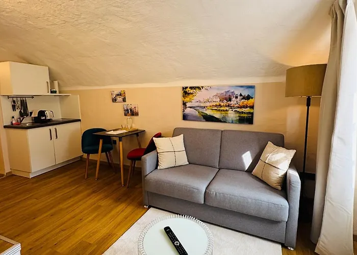 Apt. Stone-lodge דירה *