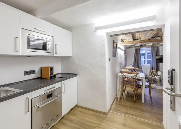 Apt. Stone-lodge דירה *