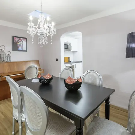 Apt. Stone-lodge דירה *