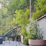 Apt. Stone-lodge شقة