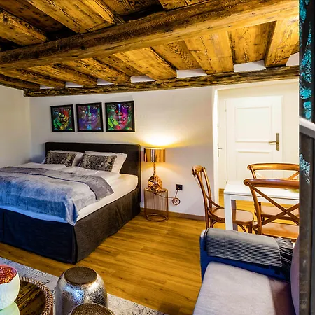 Apt. Stone-lodge *