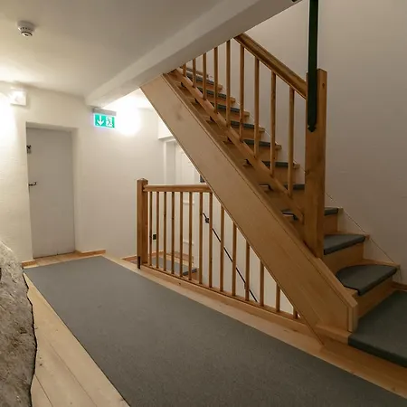 Apt. Stone-lodge *